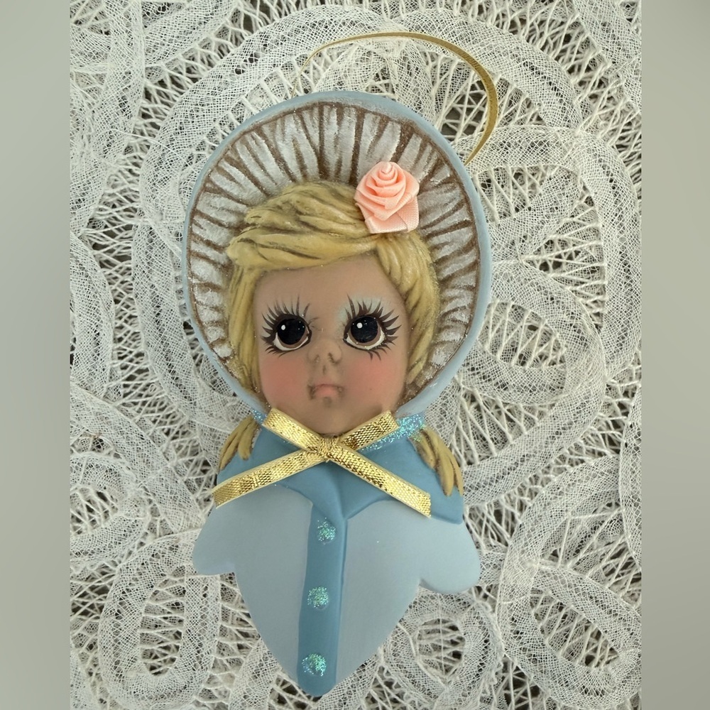 Victorian Ceramic Vintage Christmas
Lady rare unique cottagecore shabbychic